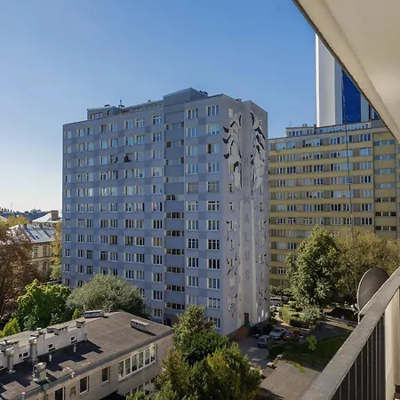 Stylish In Downtown By Renters Lägenhet *