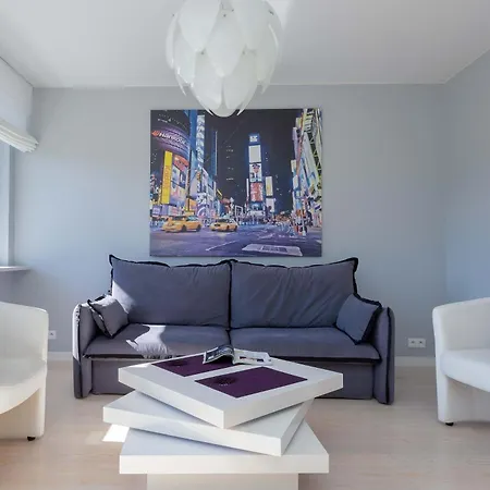 Stylish In Downtown By Renters